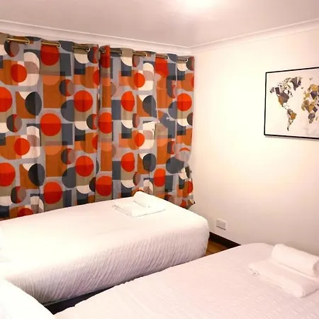 Dundridge Apartment